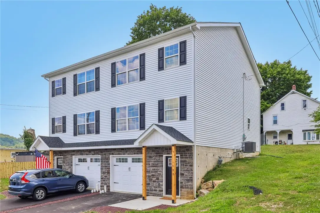 122 N 2nd Street, Emmaus, PA 18049 - #1