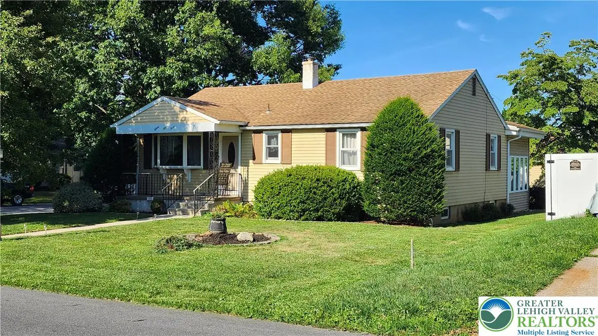 1553 N26th Street, South Whitehall, PA 18104 - #1