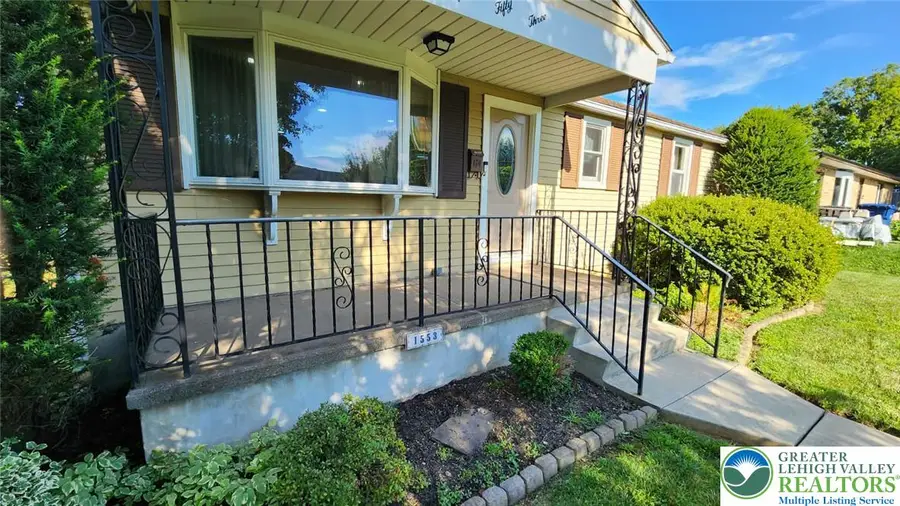 1553 N26th Street, South Whitehall, PA 18104 - #2