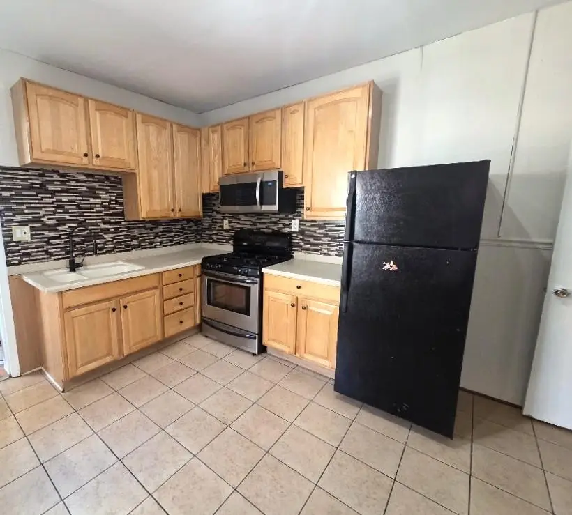 219 N Fountain Street, Allentown, PA 18102 - #3
