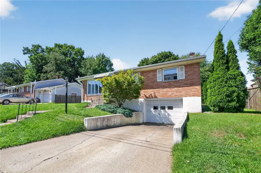 958 Seybert Street, Hazle, PA 18201 - #2