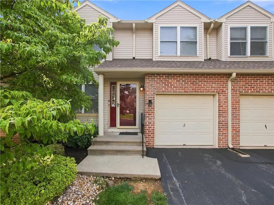 324 Surrey Place #324, Macungie, PA 18062 - #2
