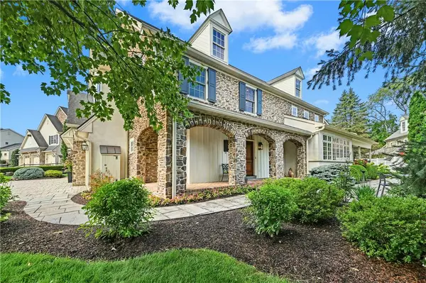 2048 Forge Run, Bethlehem City, PA 18015