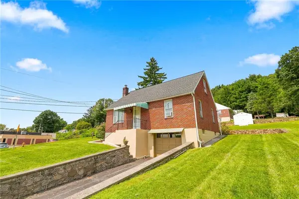 1135 E Susquehanna Street, Salisbury Twp, PA 18103