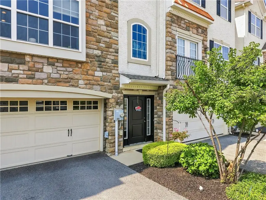 3589 Lenape Lane, Lower Macungie, PA 18049 - #3