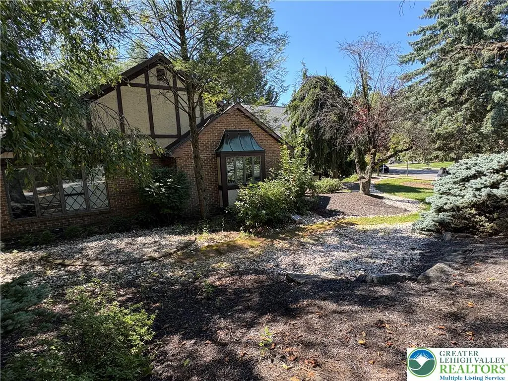 928 Barnsdale Road, Bethlehem, PA 18017 - #1