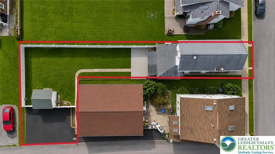 124 E Greenwich Street, Bethlehem, PA 18018 - #2