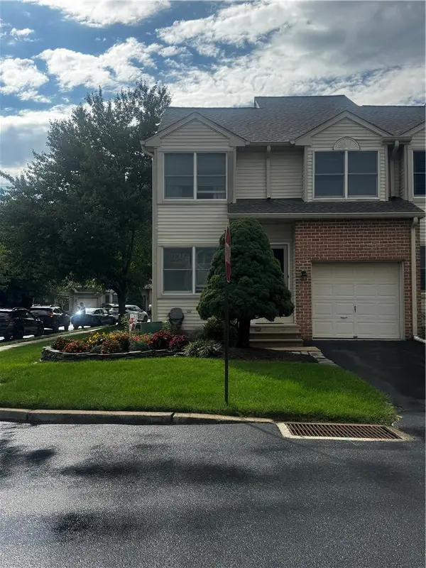 302 Oxford Place, Macungie Boro, PA 18062