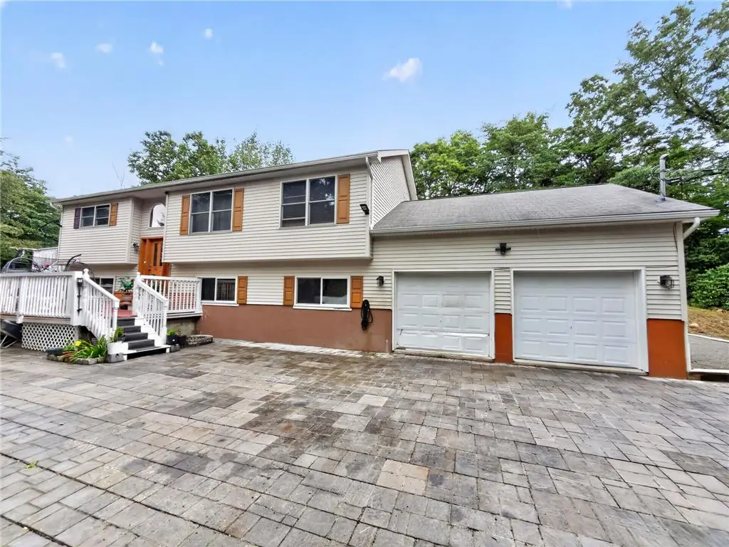 1326 Hilltop Drive, Emerald Lakes, PA 18334 - #1