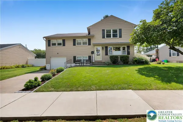 1938 Woodbury Road, Bethlehem City, PA 18017