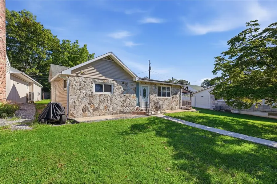 2375 Jennie Avenue, South Whitehall, PA 18104 - #3