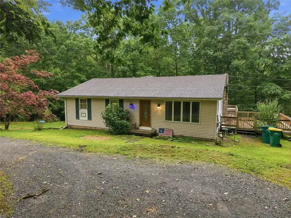 191 Hemlock Road, Pocono Twp, PA 18372