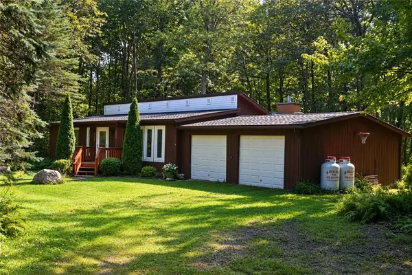 116 Hawk Lane, Canadensis, PA 18325