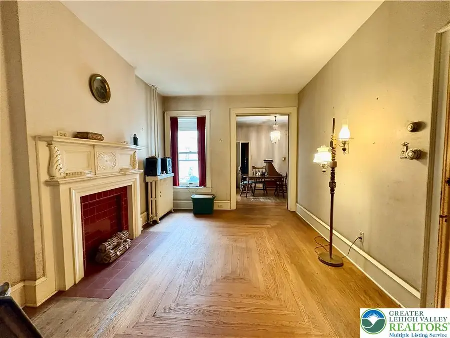 1633 W Linden Street, Allentown, PA 18102 - #3