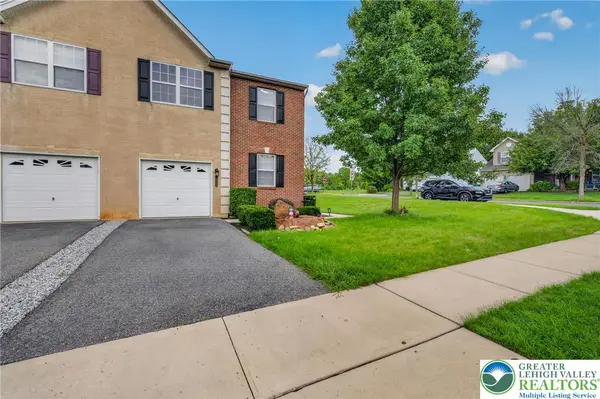 6801 Hunt Drive, Lower Macungie Twp, PA 18062