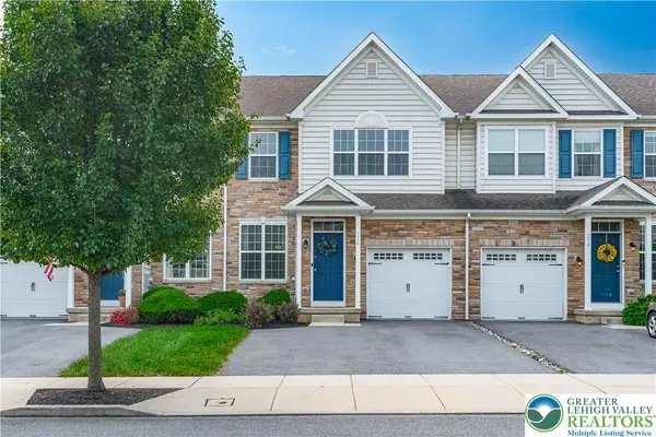 254 Redclover Lane, Upper Macungie Twp, PA 18104