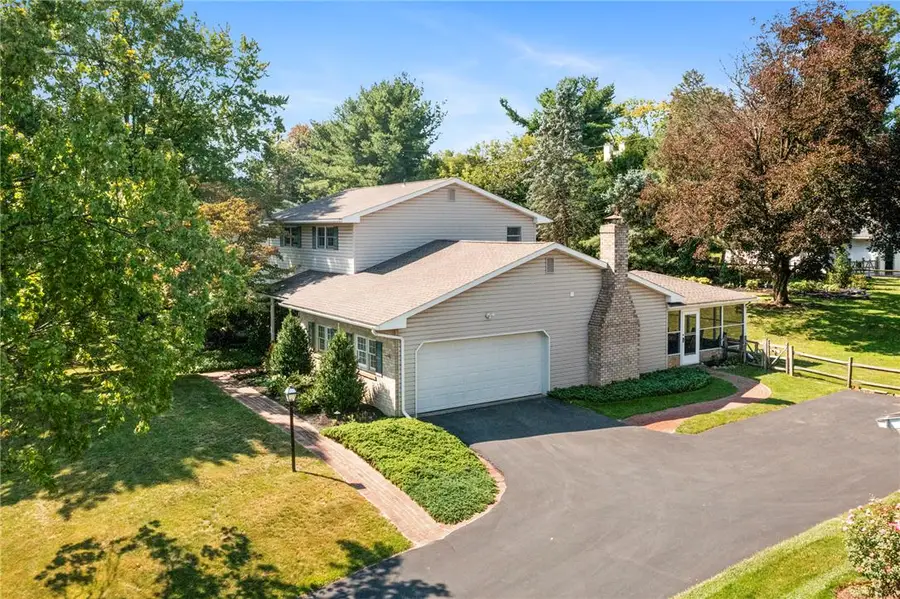 1122 Edward Avenue, Dorneyville, PA 18103 - #2