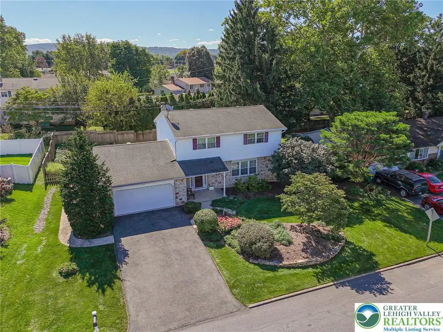 7516 Foxglove Place, Macungie, PA 18062 - #2