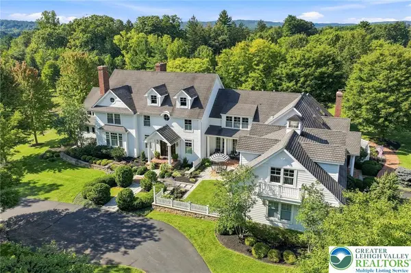 5184 Weyhill Farm Road, Lower Saucon Twp, PA 18015