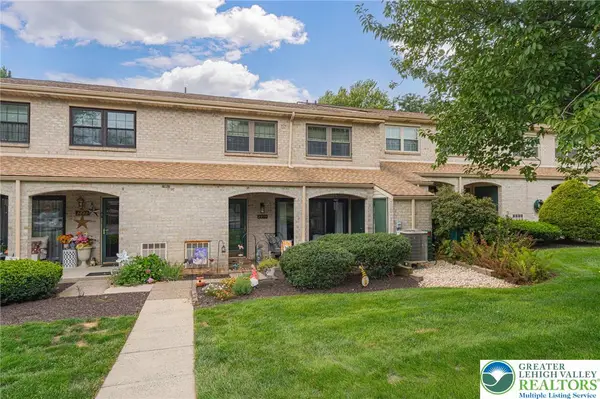 2876 Aronimink Place, Macungie Boro, PA 18062