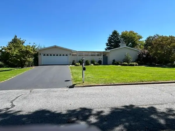 36 Stonecroft Drive, Palmer Twp, PA 18045