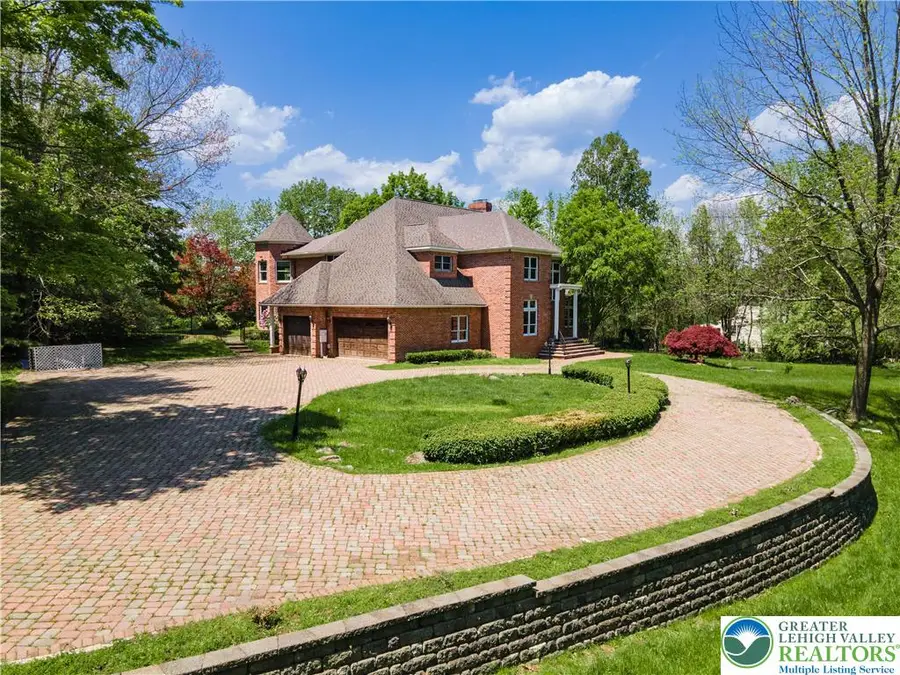 441 Hidden Lake Drive, Middle Smithfield, PA 18302 - #2