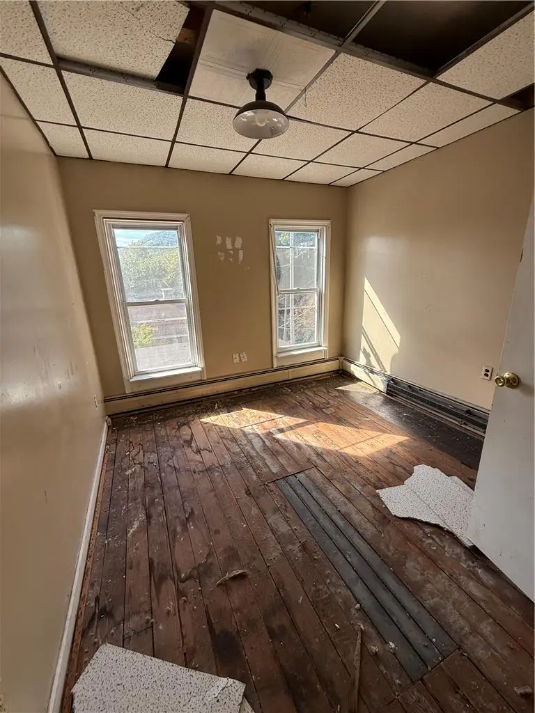 37 Lafayette Street, Tamaqua, PA 18252 - #3