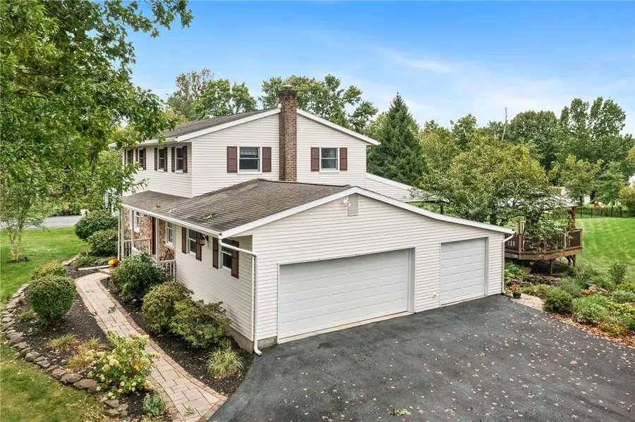 6528 Walnut Lane, Upper Saucon, PA 18036 - #2