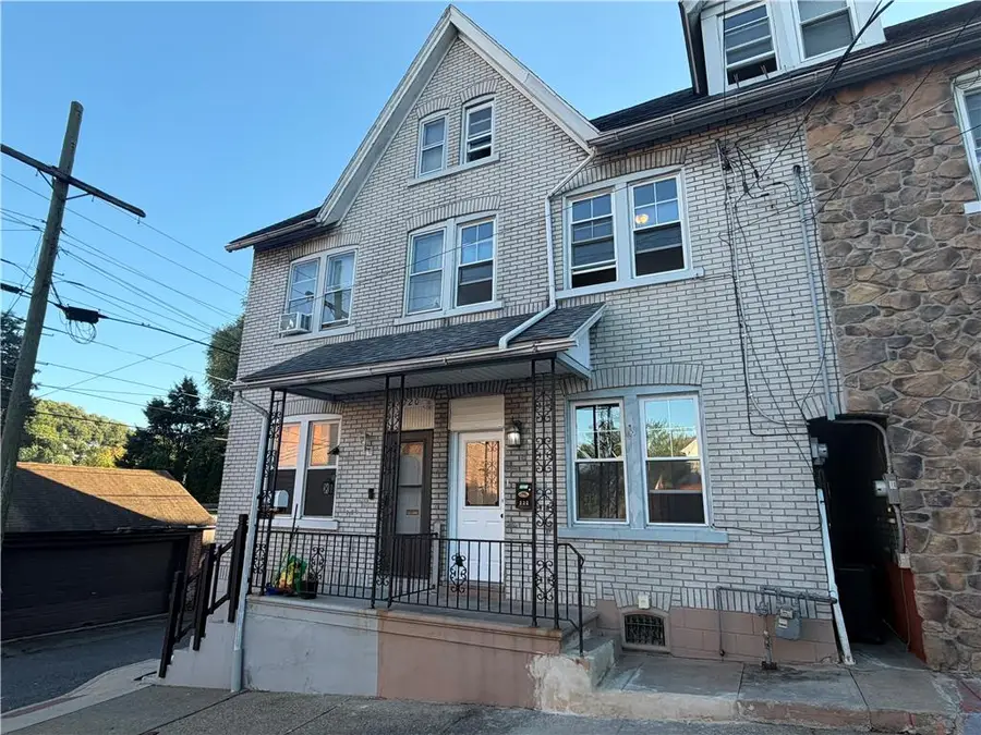 722 N Clewell Street, Fountain Hill, PA 18015 - #3