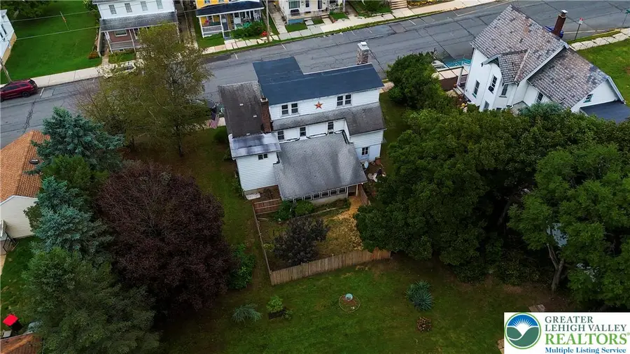 417 S 3rd Street, Lehighton, PA 18235 - #2