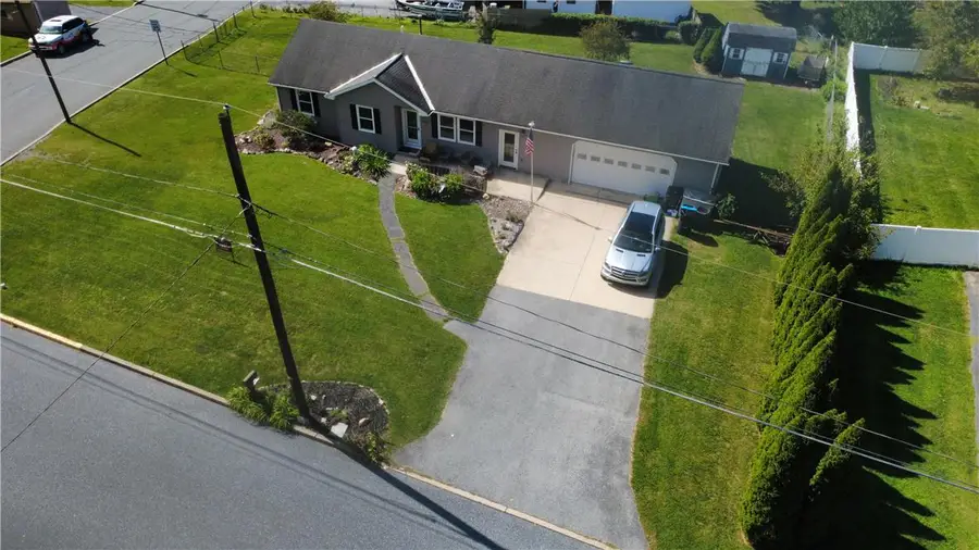 646 Lehigh Gap Street, Walnutport, PA 18088 - #2