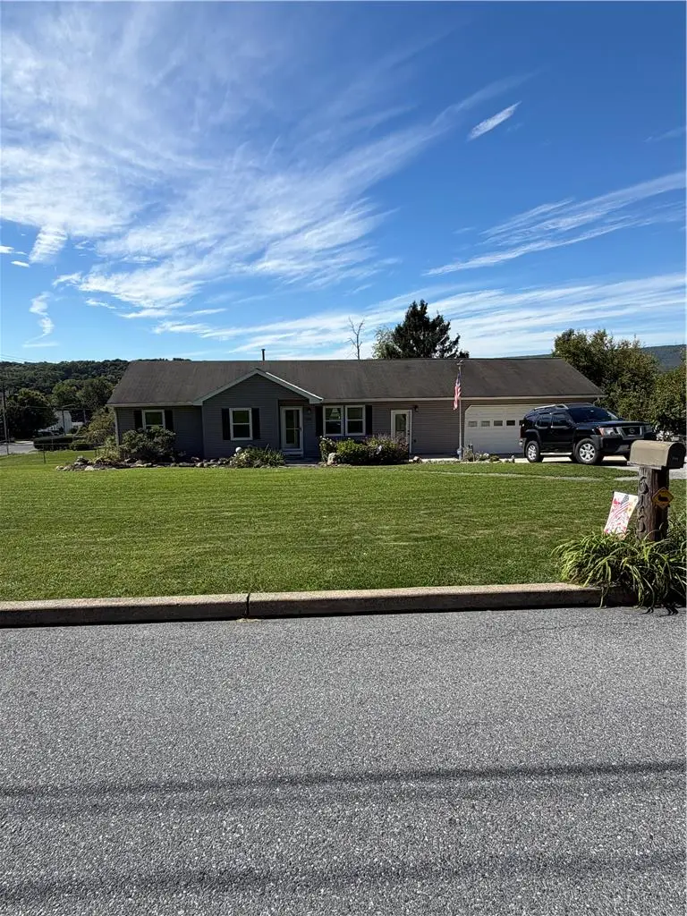646 Lehigh Gap Street, Walnutport, PA 18088 - #3