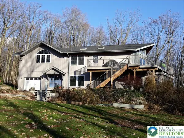 735 Overlook Drive, Franklin Twp, PA 18235