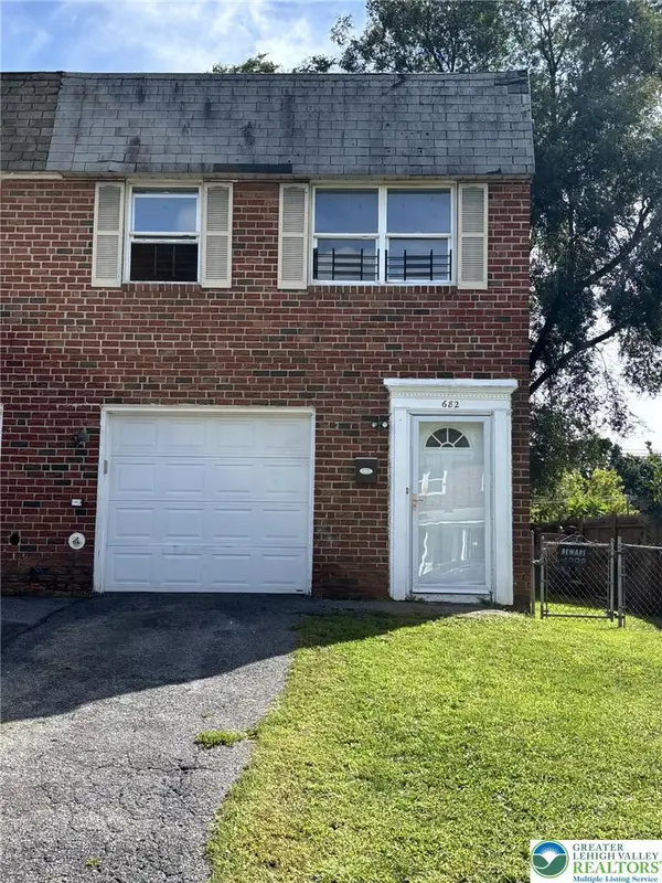 682 W Brookdale Street, Allentown City, PA 18103