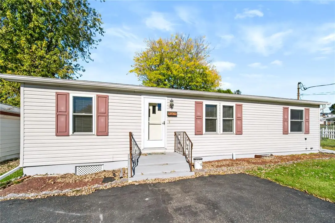 346 W Ludlow Street, Summit Hill, PA 18250 - #1