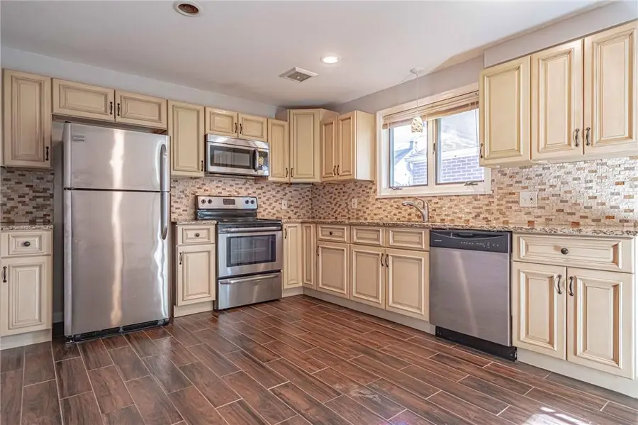 538 Frankford Street, Bethlehem, PA 18018 - #2