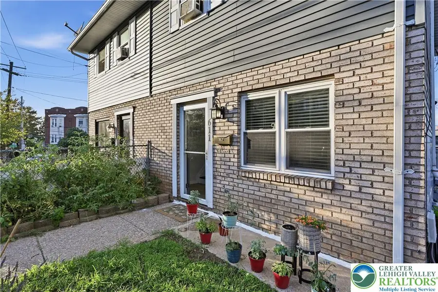 611 William Street, Bethlehem, PA 18015 - #3