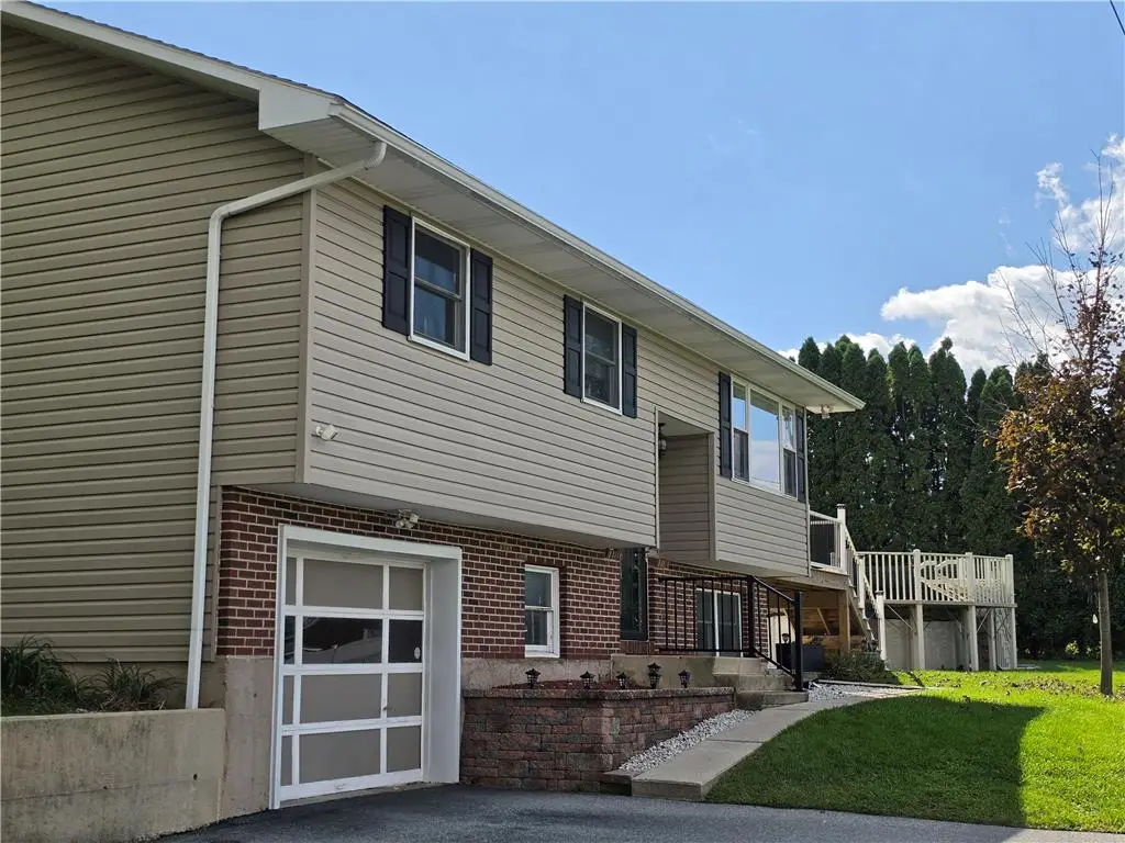 505 Green Street, North Catasauqua, PA 18032 - #1
