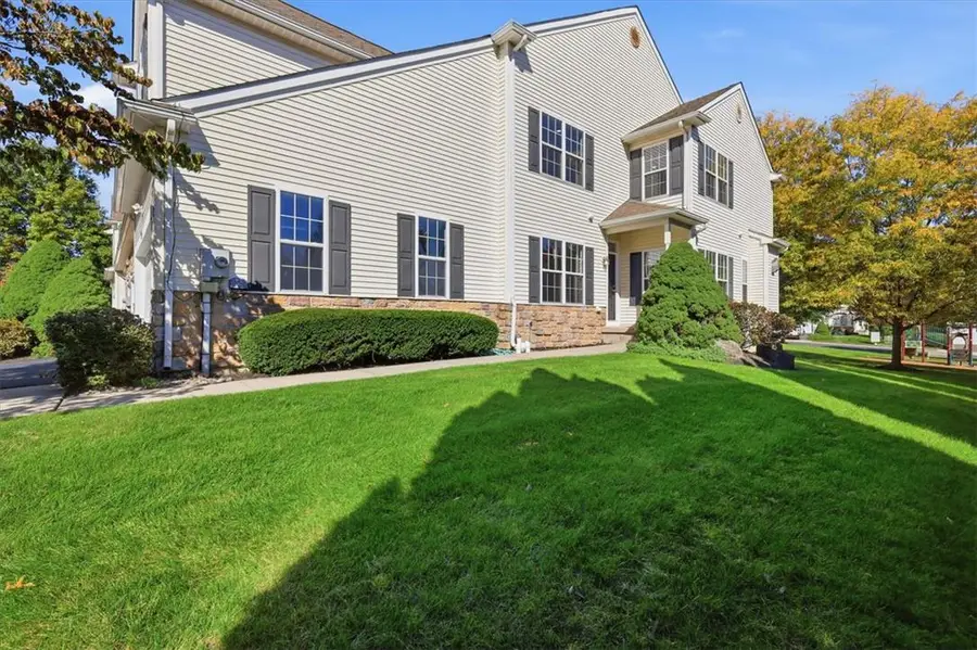 37 Cobblestone Drive, Palmer Township, PA 18045 - #3