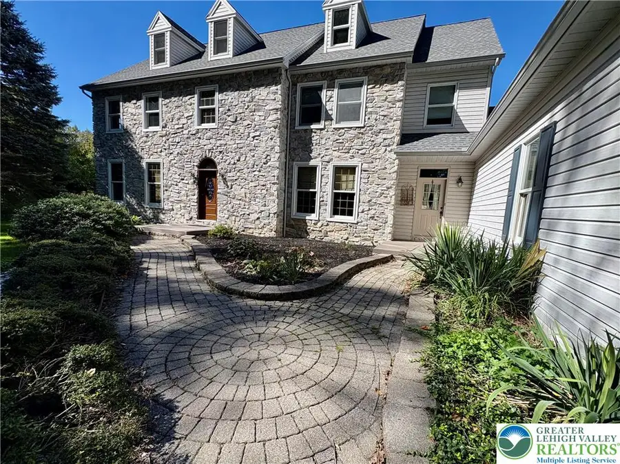 5008 Chestnut Hill Road, Upper Saucon, PA 18034 - #3