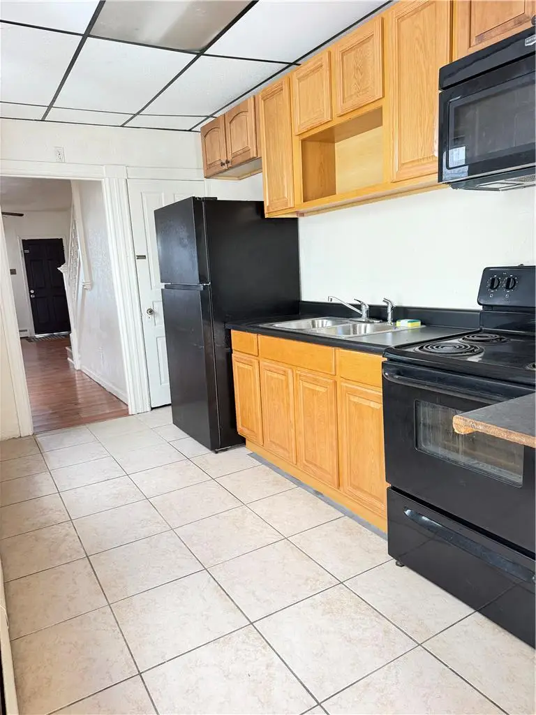 516 N Law Street, Allentown, PA 18102 - #3