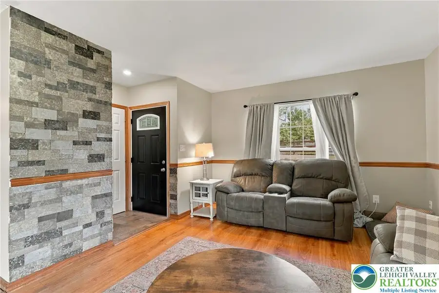 7406 Falcon Street, New Tripoli, PA 18066 - #3