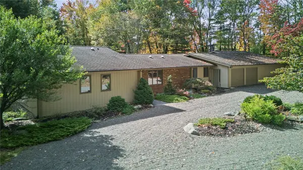 141 Roosevelt Road, Smithfield Twp, PA 18301