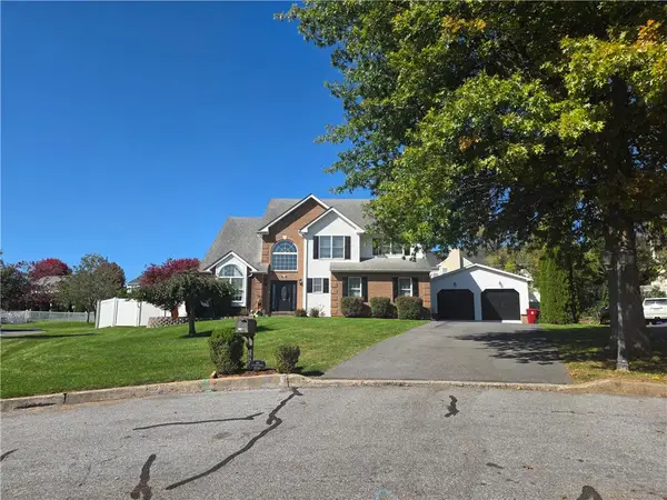 1906 Grouse Court, Forks Twp, PA 18040