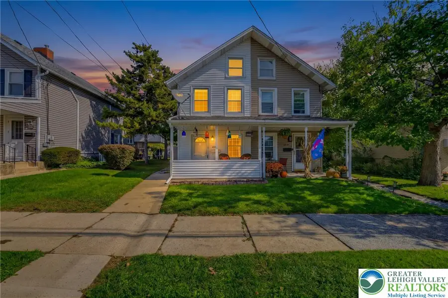 3124 N 3rd Street, Hokendauqua, PA 18052 - #2