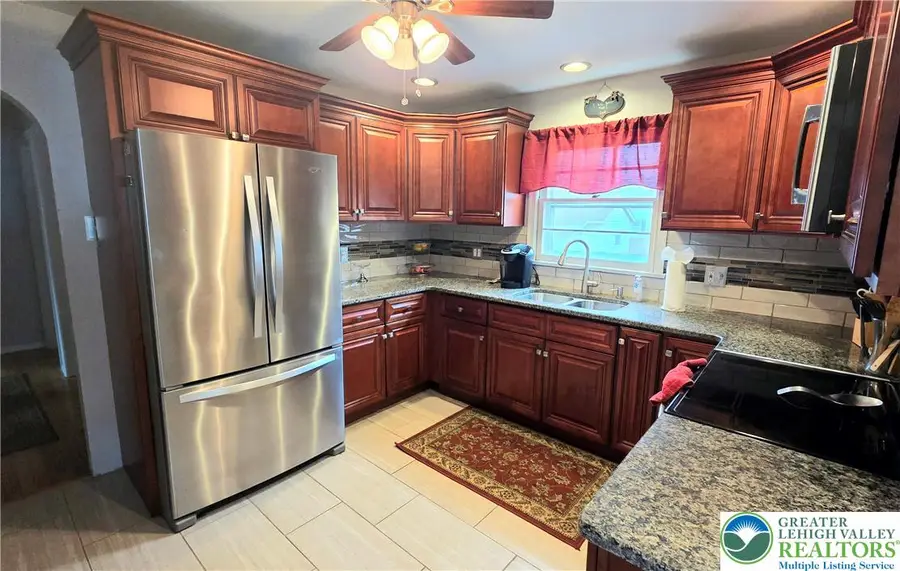 700 Bethlehem Road, Catasauqua, PA 18032 - #3
