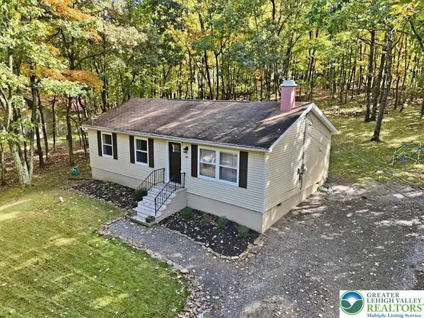 88 Shawnee Trail, Penn Forest Twp, PA 18210