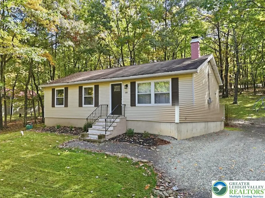 88 Shawnee Trail, Indian Mountain Lake, PA 18210 - #2