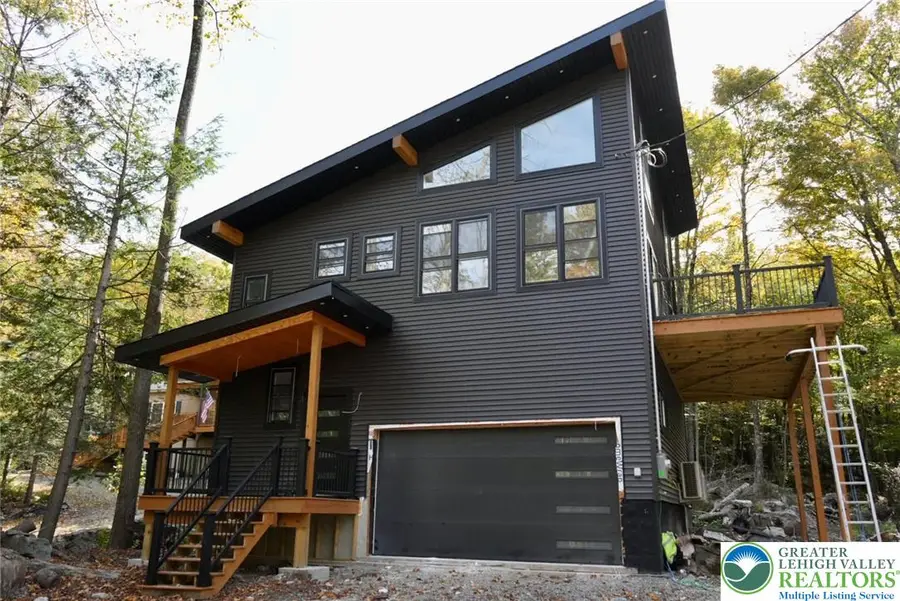 12 Dunhill Court, The Hideout, PA 18436 - #2