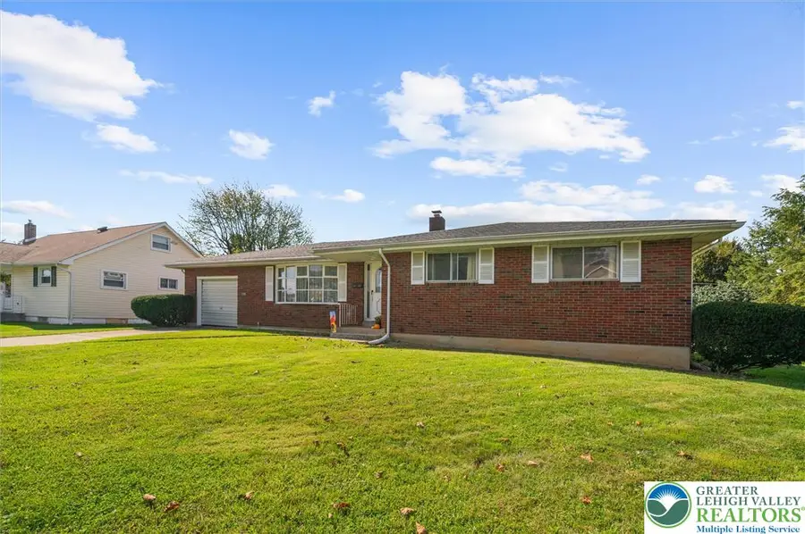 1246 8th, North Catasauqua, PA 18032 - #3